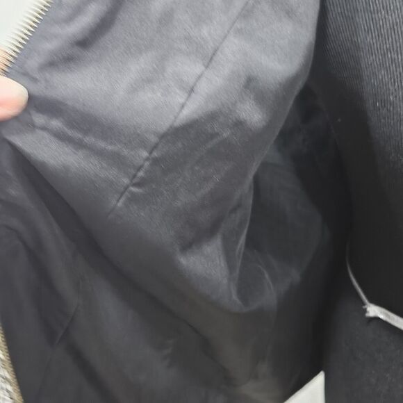 Chicos Chevron Pattern Quilted Vest Ruched Black Collar Zip Front Pockets Size 8 - Picture 5 of 12